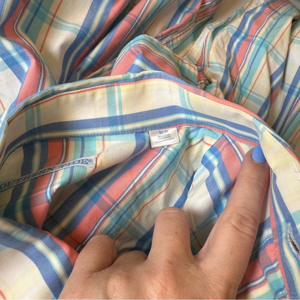 Southern Tide button down - Picture 5 of 5